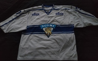 Suomi Gameworn pelipaita