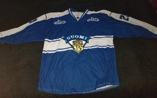 Suomi gameworn pelipaita